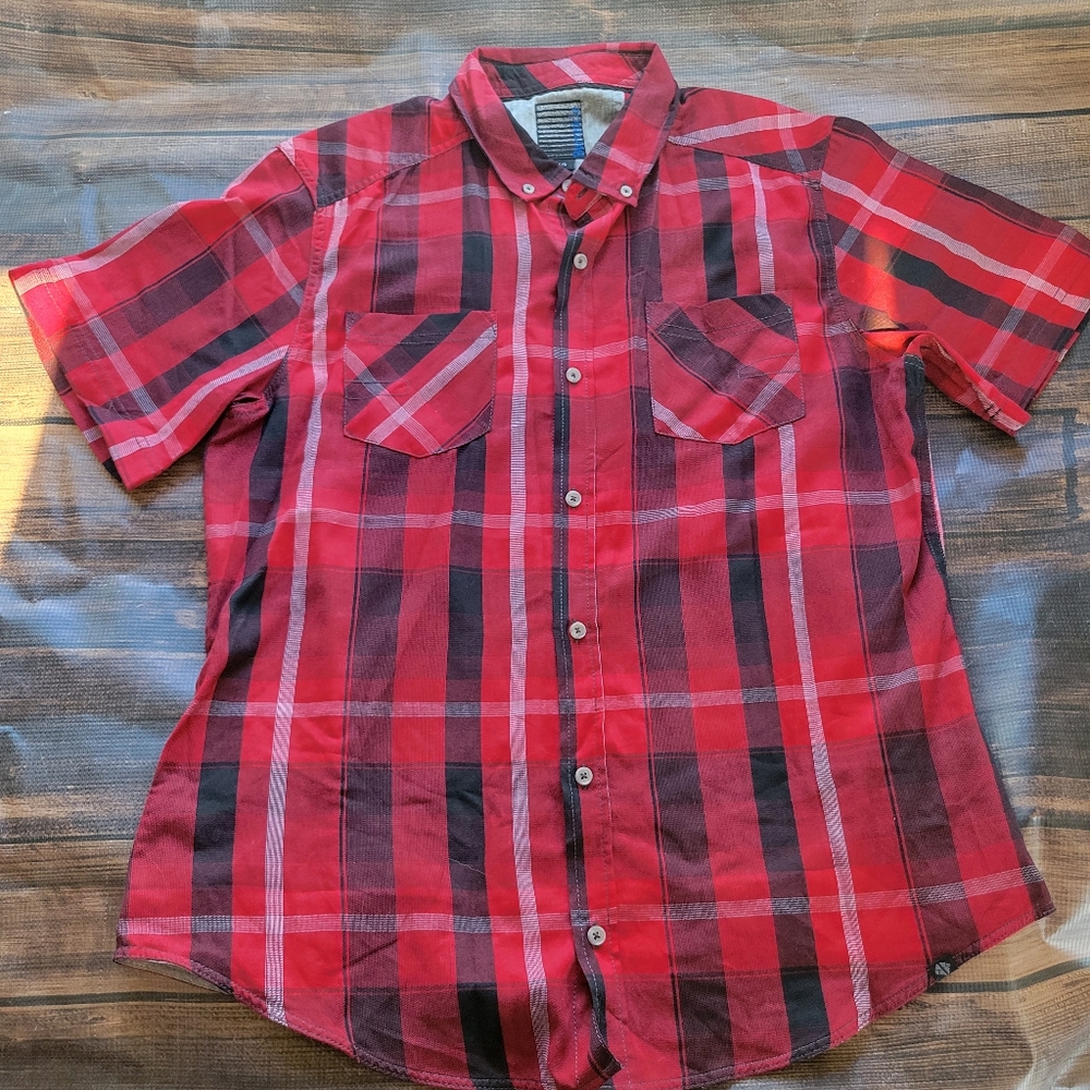 Burnside Button-up Plaid Short Sleeve L